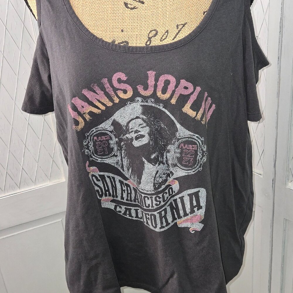 torrid Black Janis Joplin Graphic Cold-Shoulder Tee with Pink and Cream Accents